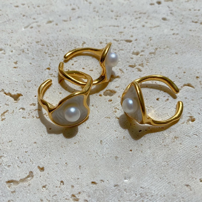 Freshwater Pearl Geometric Shaped Ring