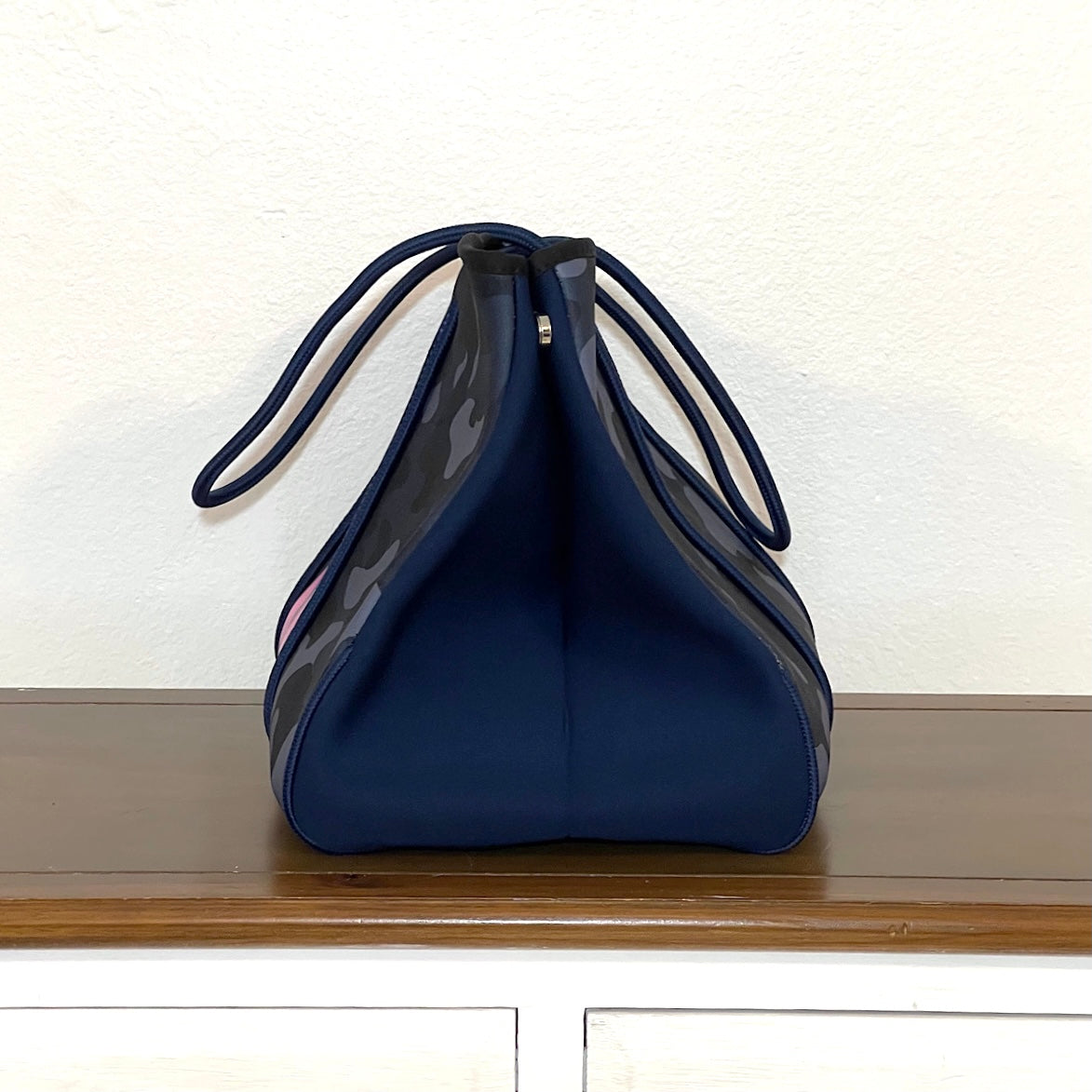 Laura Neoprene Bag