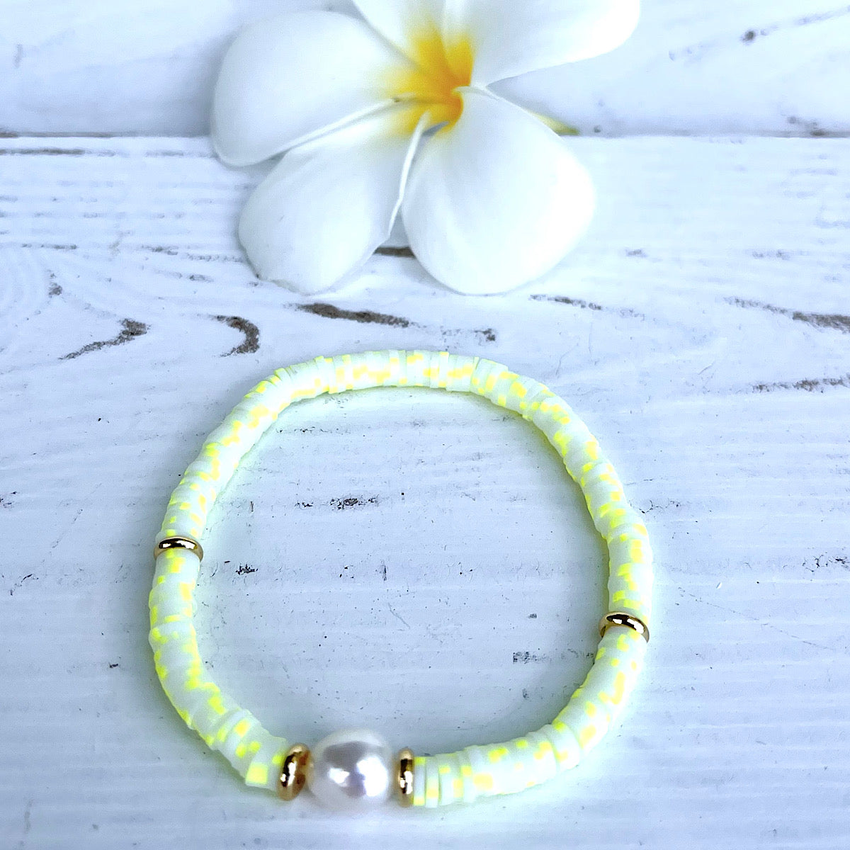 Yellow Swirl Heishi Bead & Pearl Bracelet