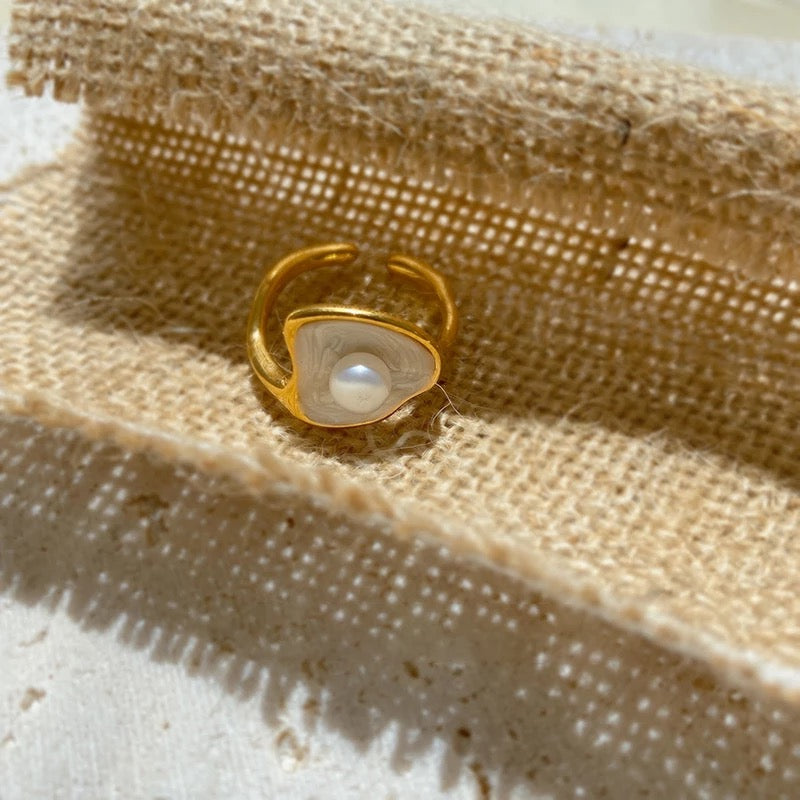 Freshwater Pearl Geometric Shaped Ring